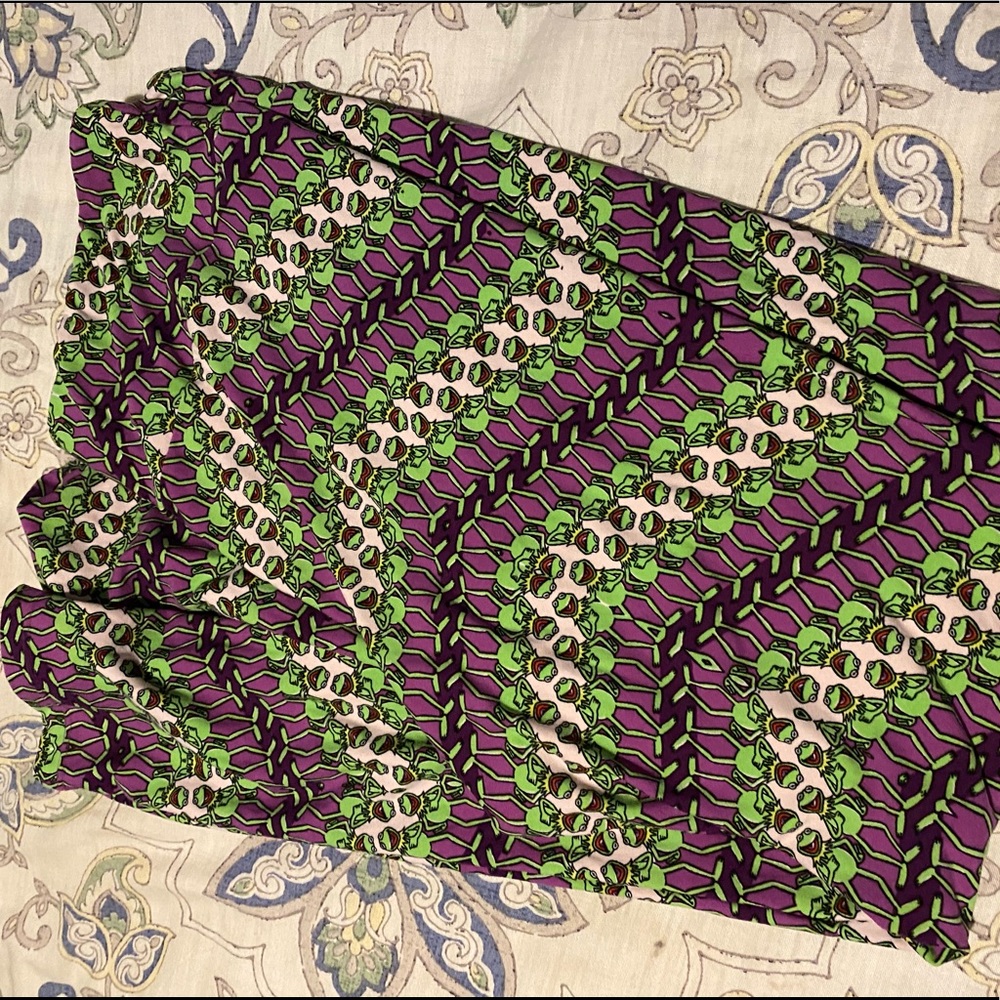 Lularoe Tall and Curvy Kermit Leggings